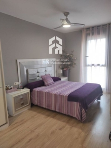 Alquiler de piso en Las Colonias - Cardeñas de 2 habitaciones con muebles y aire acondicionado