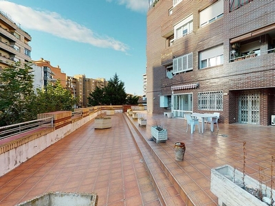 Alquiler de piso en Tudela de 5 habitaciones con terraza y muebles