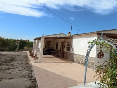 Casa con terreno en Dolores