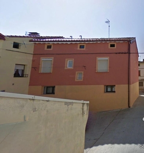 Casa en venta. Grañón-Sto. Domingo de la Calzada (La Rioja). Casa de 169 m2 construidos aprox., distribuida en tres plantas. Garaje en la finca.