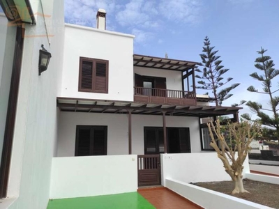 Duplex en Costa Teguise