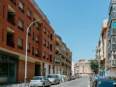 Piso en alquiler en calle Alfonso II de Aragón de 3 habitaciones con garaje y balcón