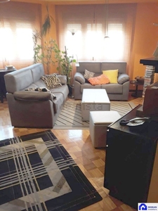 Piso en alquiler en Milán - Pumarín - Teatinos de 2 habitaciones con garaje y muebles