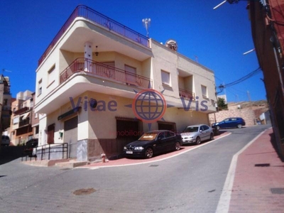Venta Casa unifamiliar en Calle Arcipreste Montesinos Lorca. Buen estado 300 m²