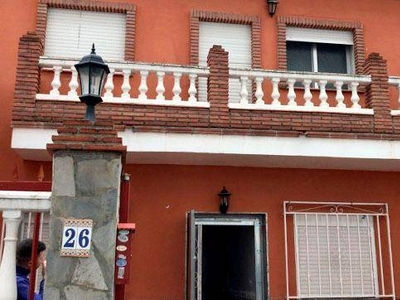 Venta Casa unifamiliar en Calle Azahar Granada. Con terraza 124 m²