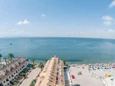 Venta Piso La Manga del Mar Menor. Piso de tres habitaciones Octava planta con terraza