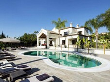 Alquiler Casa unifamiliar en Los Naranjos Marbella. Con terraza 1000 m²