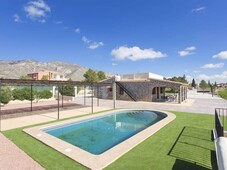 Venta Chalet El Fondó de les Neus - Hondón de las Nieves. Nueva con terraza 200 m²