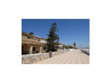 Venta Chalet La Manga del Mar Menor. Plaza de aparcamiento 160 m²