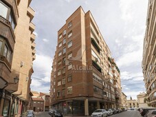 Venta Piso Alcalá de Henares. Piso de tres habitaciones A reformar quinta planta con balcón