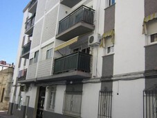 Venta Piso Lucena. Piso de tres habitaciones en Calle Ancha. Cuarta planta con terraza