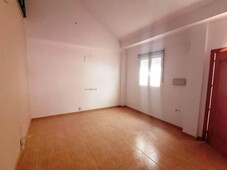 Venta Piso en Calle las Salas. Montilla. Primera planta con terraza