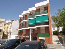 Venta Piso Priego de Córdoba. Piso de tres habitaciones en Calle Poeta García Lorca. Tercera planta con terraza