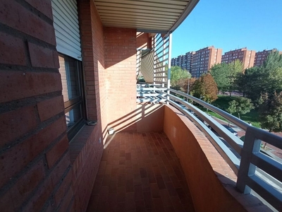 Alquiler de estudio en Centro - Logroño con terraza y muebles