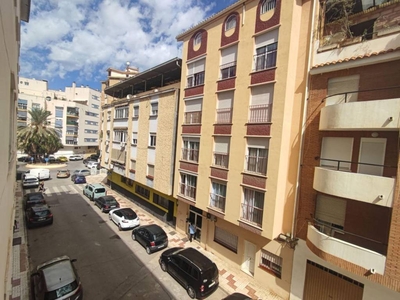 Alquiler Piso en Calle Juan Rene. Málaga. Buen estado segunda planta