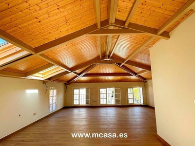 Venta Casa adosada en Bouzas Vigo. Buen estado calefacción individual 150 m²