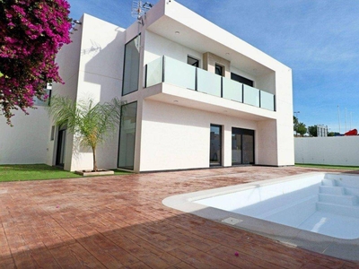 Venta Casa unifamiliar Fortuna. Con terraza 146 m²