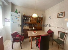 Venta Casa unifamiliar en Calle Condesa Carmen Pizarro Lucena. A reformar con terraza 120 m²