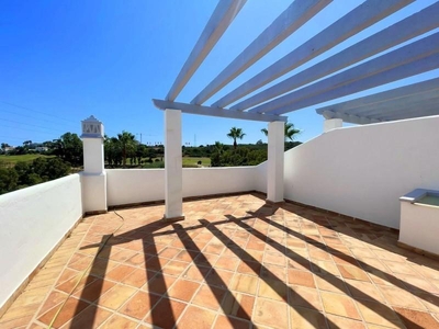 Casa adosada en venta en Playa Bahía Dorada, Estepona