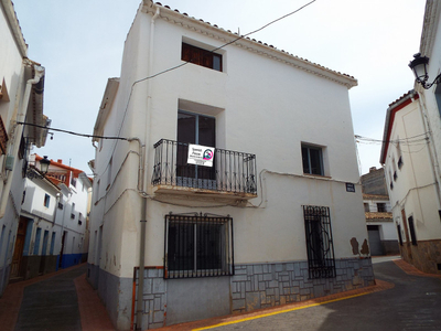 Adosado en Teresa de Cofrentes