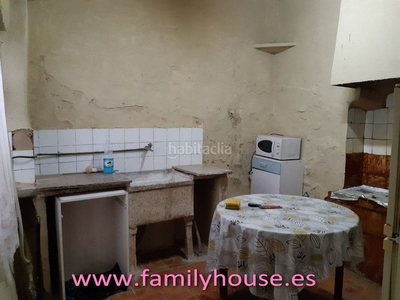 Casa con 3 habitaciones con aire acondicionado en Alfafar