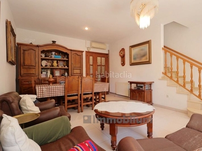 Casa con terraza y local comercial en Cerdanyola Sud Mataró