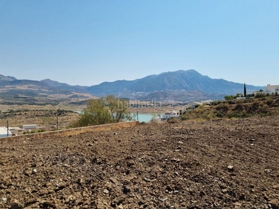 Casa finca en la al lado del pantano en Viñuela