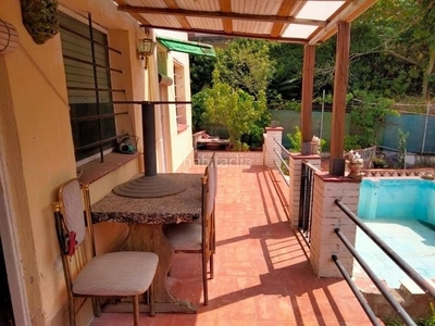 Chalet bonita casa con piscina a reformar, urb Aiguaviva Parc en Vidreres
