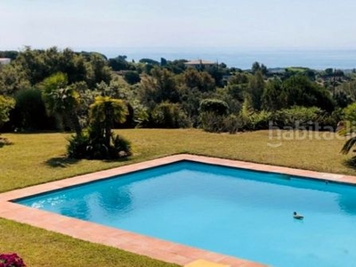 Chalet con 5 habitaciones con parking, piscina, calefacción, aire acondicionado y vistas al mar en Mataró