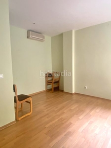 Loft con 4 habitaciones amueblado con calefacción y aire acondicionado en Madrid
