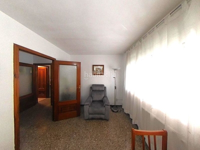 Piso céntrico y con terraza en venta en Centre-Eixample-Can Llobet-Can Serra Barberà del Vallès