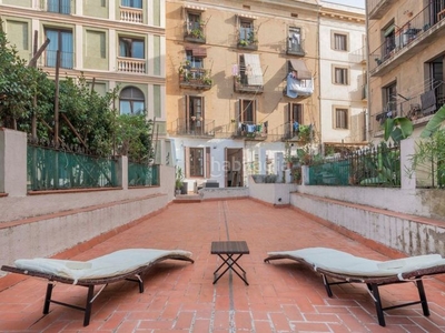 Piso vivienda con amplia terraza - plaza medinaceli - en Barcelona