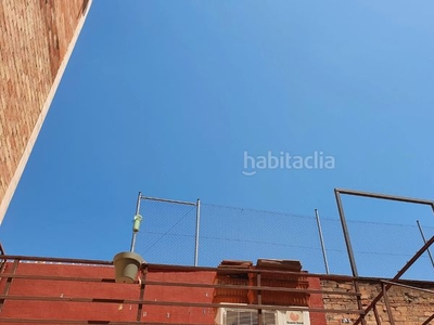 Planta baja en carrer josep fiter una casa para vivir en Cornellà de Llobregat