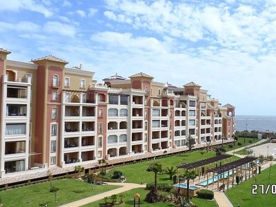 Alquiler de apartamento en calle Picapinos de 2 habitaciones con terraza y piscina
