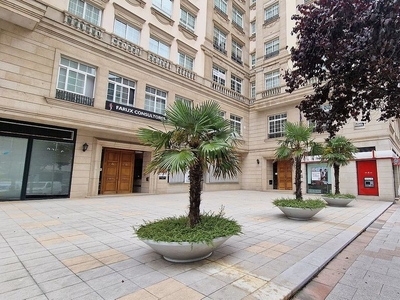 Alquiler de ático en Juan Flórez - San Pablo de 4 habitaciones con terraza y garaje