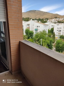 Alquiler de piso en Alcantarilla - La Glorieta de 3 habitaciones con terraza y balcón