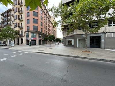 Alquiler de piso en Centro - Castellón de la Plana de 3 habitaciones con muebles y calefacción