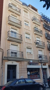 Alquiler de piso en Centro - Huelva de 2 habitaciones con garaje y muebles