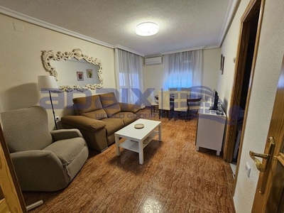 Alquiler de piso en Centro - Puertollano de 1 habitación con terraza y muebles