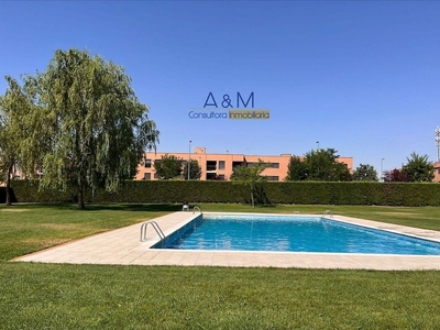 Alquiler de piso en La Flecha - Monasterio del Prado de 3 habitaciones con terraza y piscina