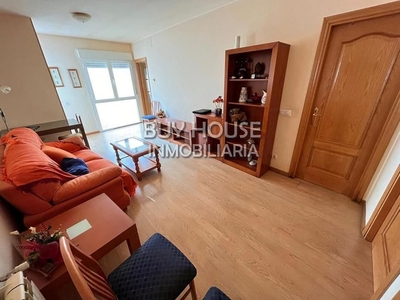 Alquiler de piso en Olías del Rey de 2 habitaciones con garaje y muebles