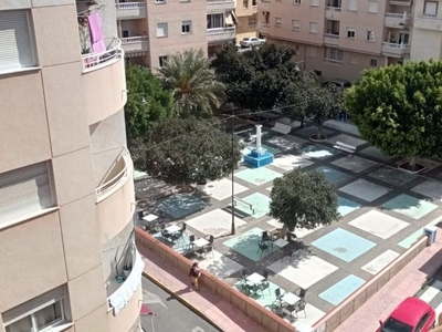 Apartamento en venta en El Molino, Torrevieja, Alicante