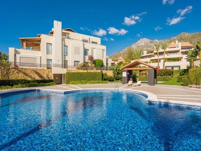 Apartamento en venta en Golden Mile, Marbella, Málaga