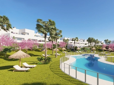 Apartamento en venta en New Golden Mile, Estepona, Málaga