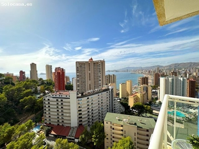 Bonito apartamento de 1 dormitorio con excelentes vistas al mar y plaza de garaje