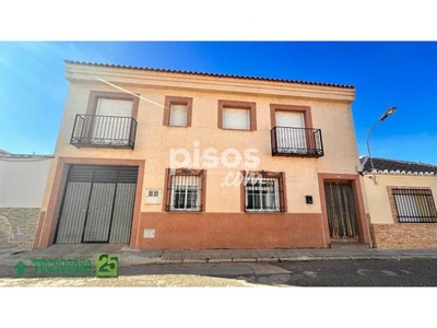 Casa pareada en venta en Villafranca de los Caballeros