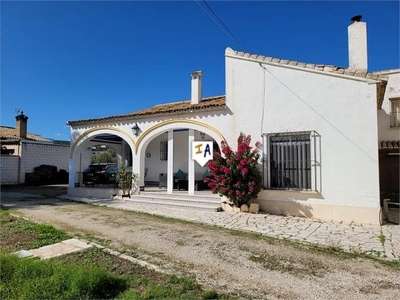 Chalet en venta en Lora de Estepa, Sevilla