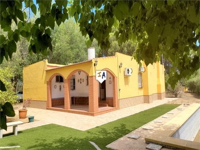 Chalet en venta en Marchena, Sevilla