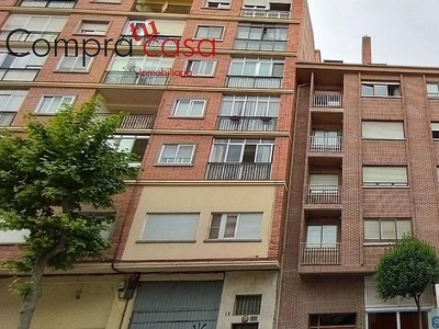 Dúplex en alquiler en Centro - Segovia de 4 habitaciones con terraza y garaje