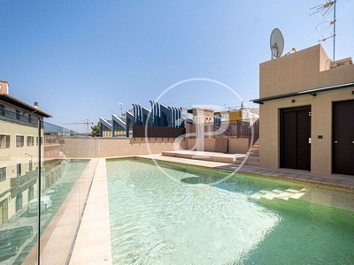Dúplex en alquiler en El Terreno de 2 habitaciones con terraza y piscina